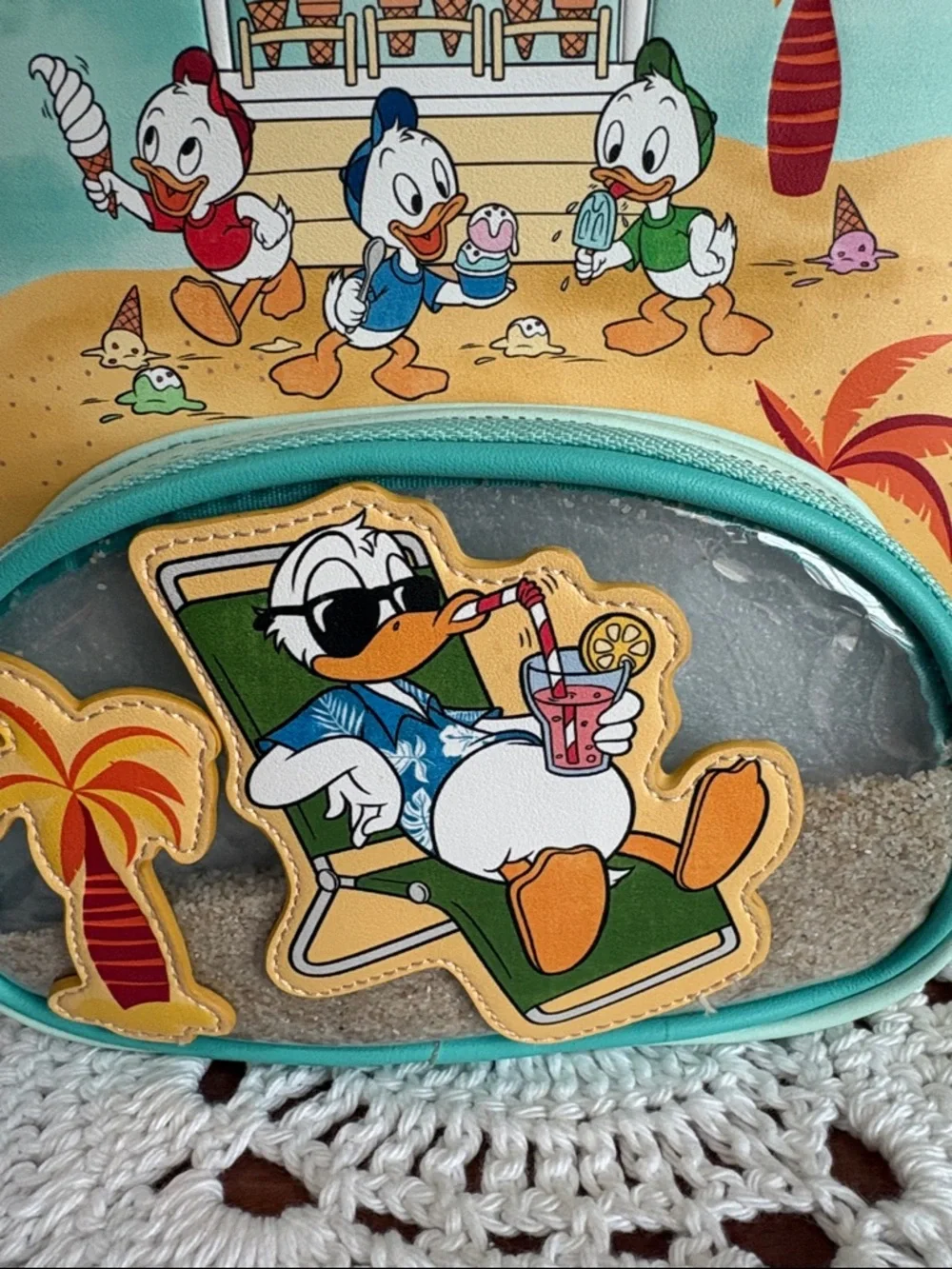 Our Universe Disney Donald Duck & Nephews 90th  Anniversary Beach Theme Bag NWT - Picture 2 of 8